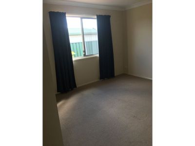 3 / 8 Ball Street, Drayton