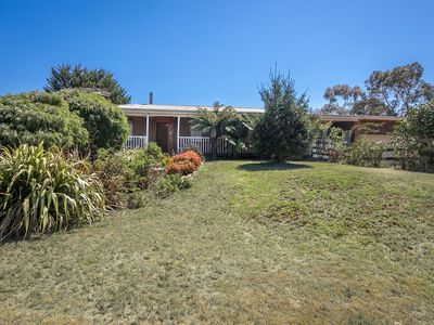 14 Newnham Drive, Romsey