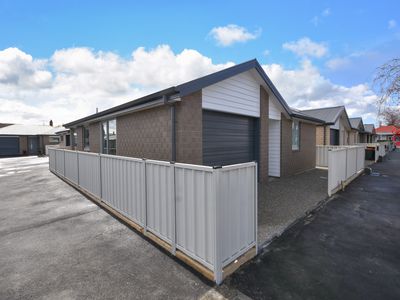 2E Bruce Street, Mosgiel