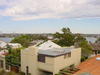 6 / 30 East Crescent Street, Mcmahons Point