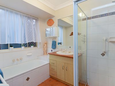 7 Ballymore Court, Banora Point