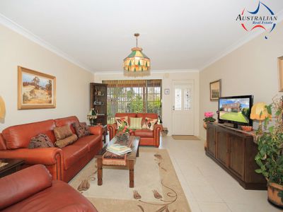 2 / 6D Royal Place, St Clair