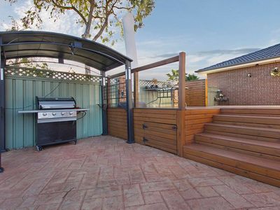 32 Menzies Circuit, St Clair