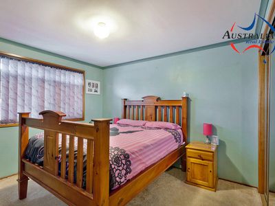 165 Banks Drive, St Clair