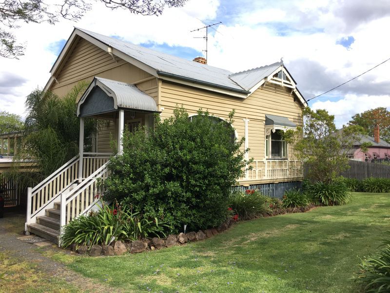 10 Cecil Street, Toowoomba City