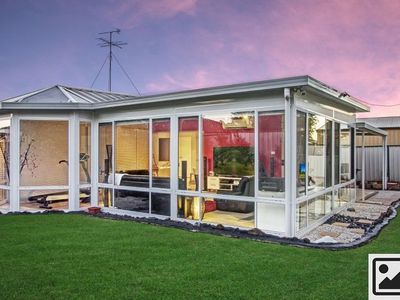 7 Falcon Crescent, Claremont Meadows