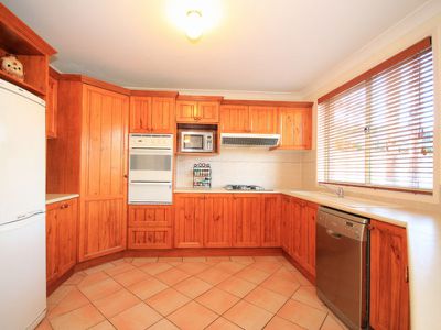 15 Belledale Close, St Clair