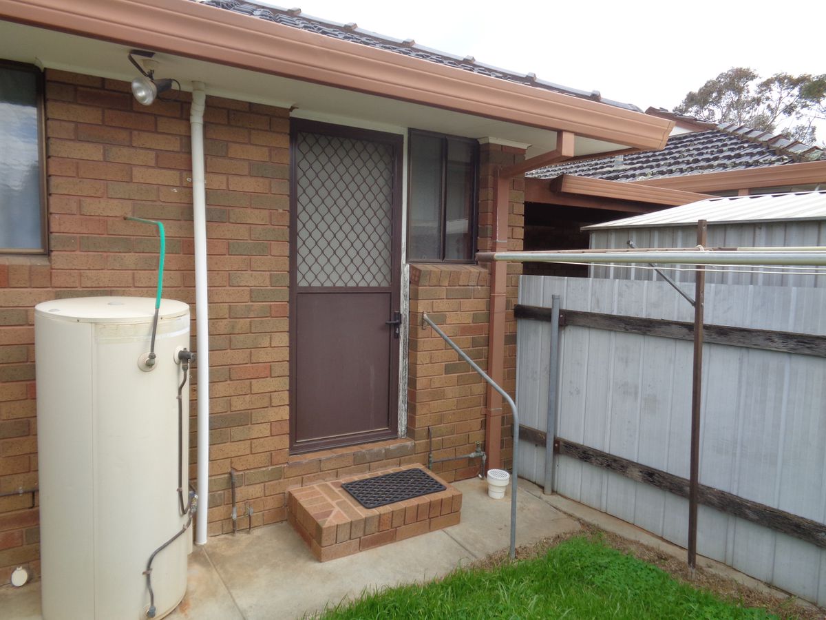 2 / 13 Hart Street, Rochester