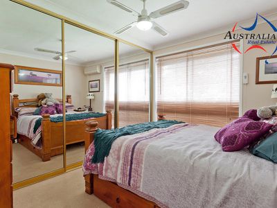 4 Omeo Street, St Clair