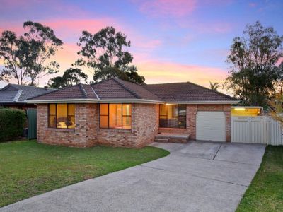 9 Canary Close, St Clair