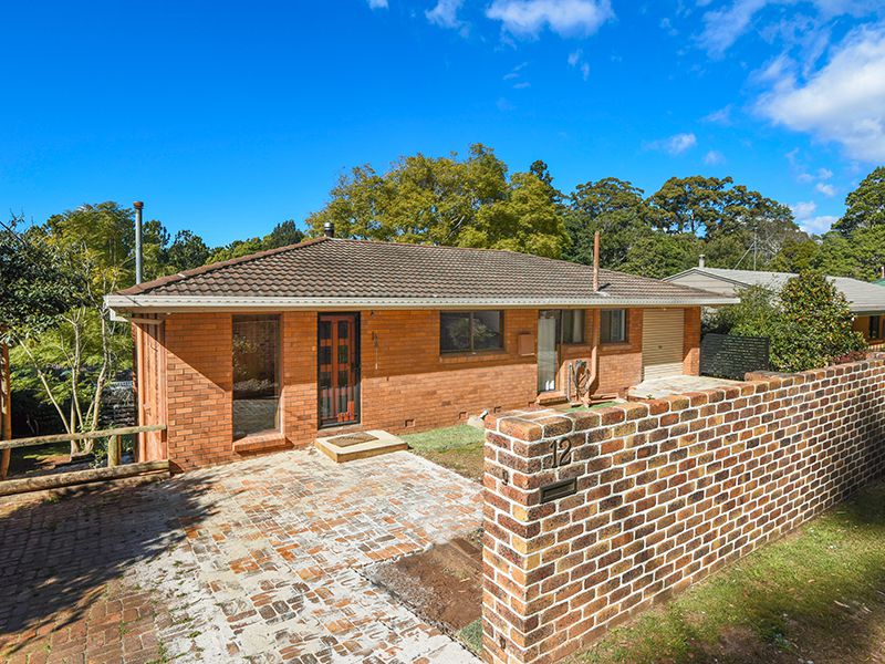 12 Warana Avenue, Mount Lofty