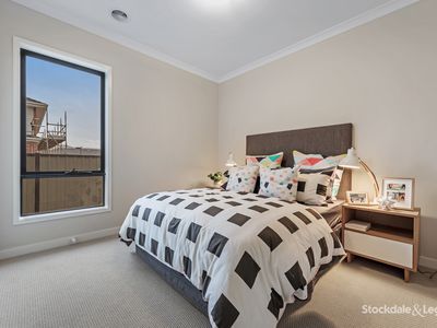 18 Featherwood Crescent, Craigieburn