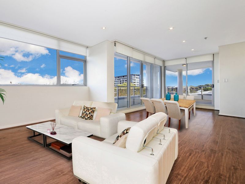 723 / 2 Lachlan Street, Waterloo