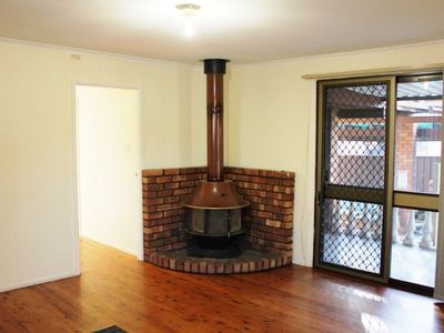 232 Banks Drive, St Clair