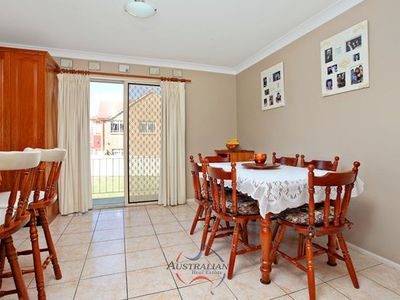 2 Barrallier Way, St Clair