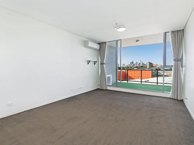 812 / 5 O'Dea Avenue, Zetland