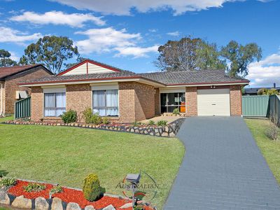 8 Lilley Street, St Clair