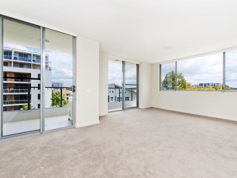 601 / 7  Stromboli Strait , Wentworth Point