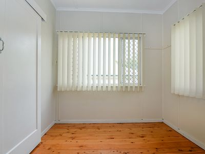 13 Norah Street, Centenary Heights