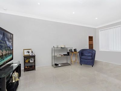 14 Alpine Circuit, St Clair