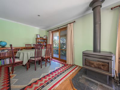 1277 Three Chain Road, Newham