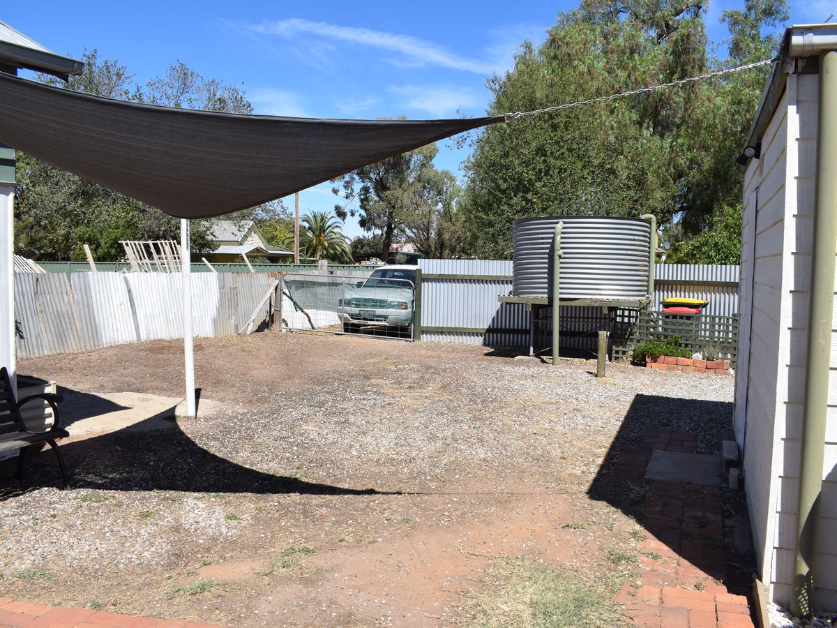 57 Grant Street North, Inglewood