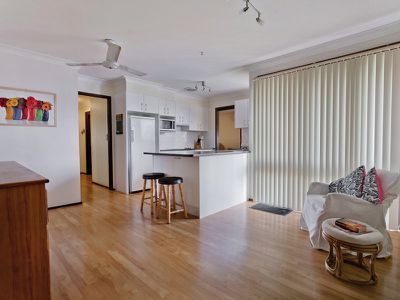 17 Benaud Court, St Clair