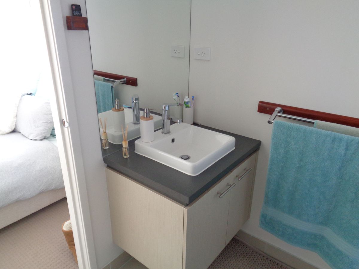 6 Smith Street , Elmore